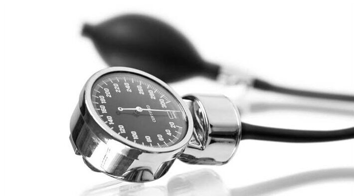 monitor krevního tlaku pro hypertenzi